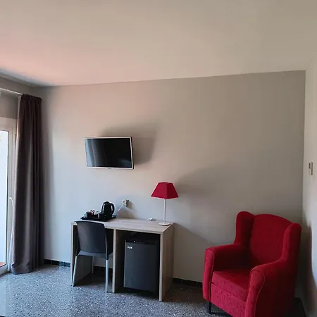 Marblau Tossa Otel 2*