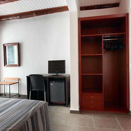 Marblau Tossa Otel 2*