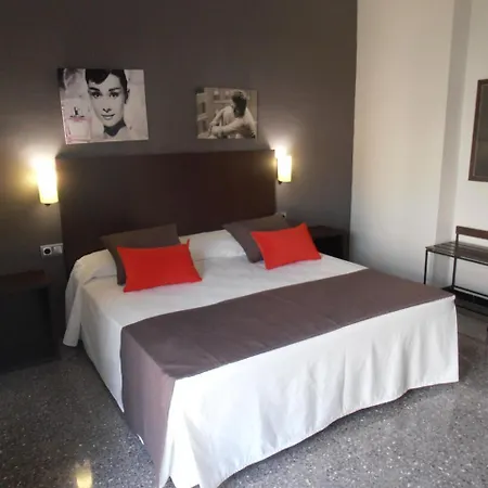 Marblau Tossa Otel 2*