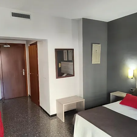 ホテル マーブラウ トサ トッサ・デ・マール